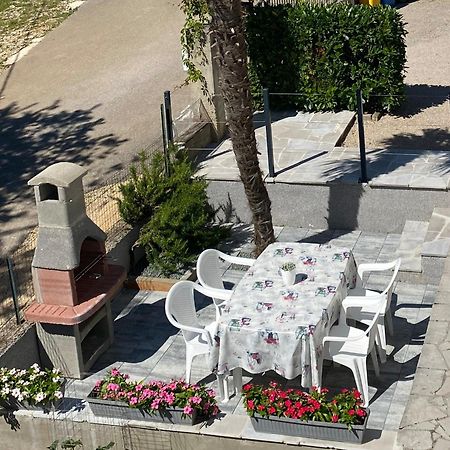 Kras Apartmani Foresta מראה חיצוני תמונה